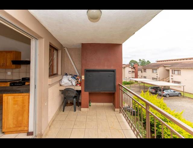 2 BEDROOM APARTMENT FOR SALE IN WHITE RIVER EXT 18